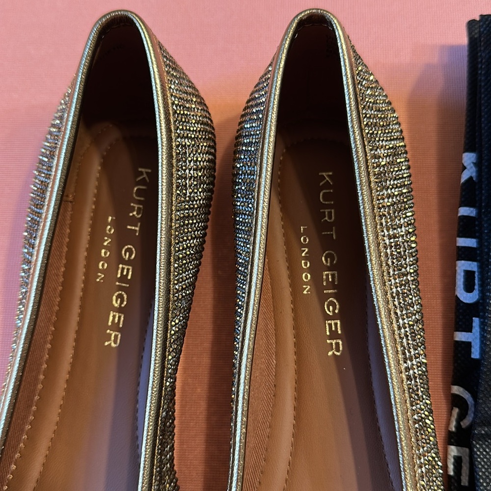 New Kurt Geiger Women's Gold Ballet Flats. Size 38.5. - Picture 3 of 9